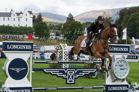 Lt Col Thibault Valette riding Qing du Briot ENE HN