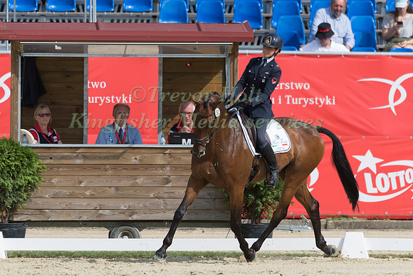 VITTORIA PANIZZON (ITA) AND CHEQUERS PLAY THE GAME