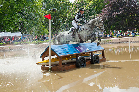 Josephine  Schnaufer (GER)  riding Collien P 2