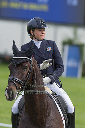 Mollie Summerland (GBR) and Charly Van Ter Heiden