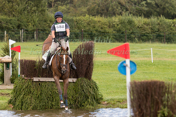 ROSIE THOMAS RIDING  NIPPY MORNING
