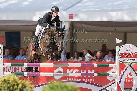 MICHAEL JUNG (GER)AND FISCHERROCANA FST