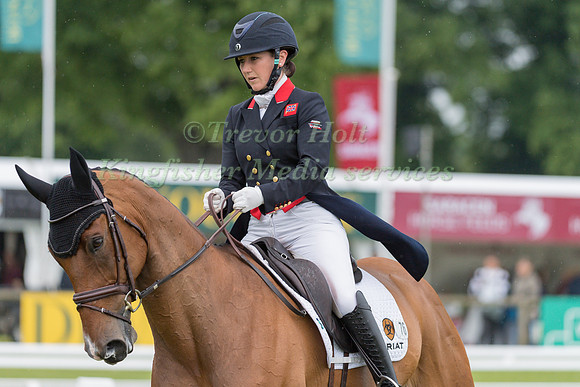 LAURA COLLETT (GBR) AND LONDON 52