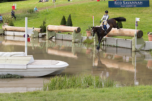 KATIE BARBER (GBR) AND WOODFIELD RIA