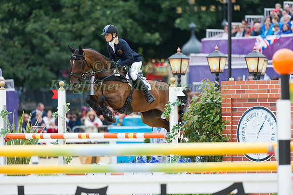 Lucinda Fredericks and Flying Finish