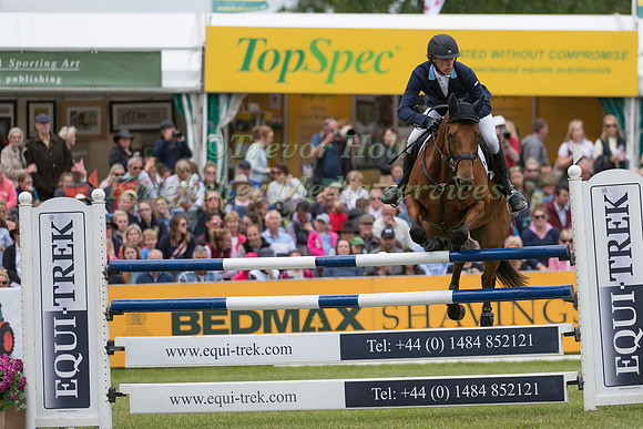 LUDWIG  SVENNERSTAL (SWE) AND STINGER TAKING PART IN THE SHOWJUMPING PHASE OF THE CCI THREE STAR COMPETITION AT THE 2017 EQUI-TREK BRAMHAM INTERNATIONAL HORSE TRIALS
