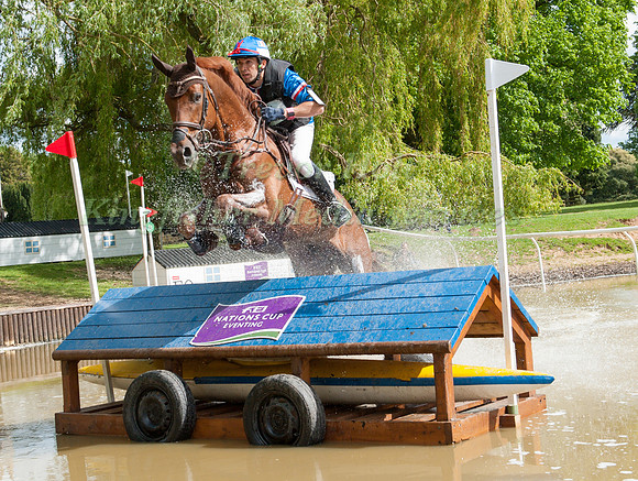 Luc  Chateau (FRA)  riding Propriano De L Ebat