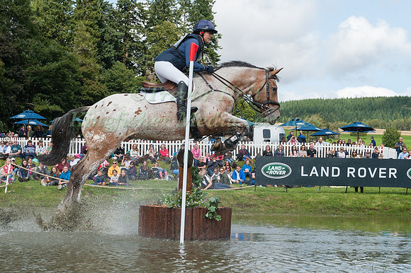 ABIGAIL K WALTERS (GBR) AND AGHER SPOT THE DIFFERENCE