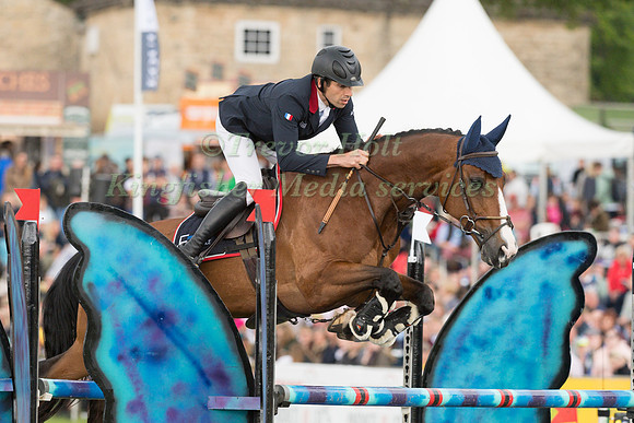 LUC  CHATEAU (FRA) AND TROUBADOUR CAMPHOUX