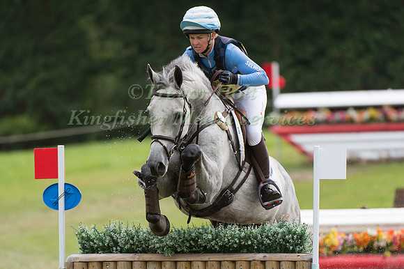 JONELLE  PRICE (NZL) RIDING ASCONA M
