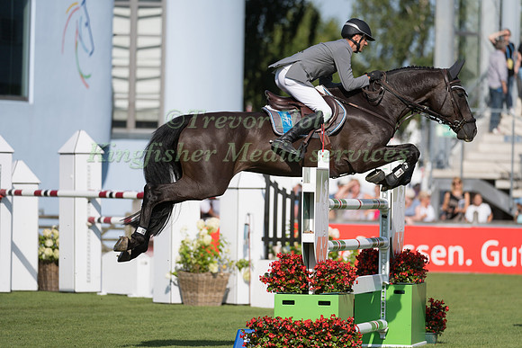 CHRISTIAN KUKUK AND CASANOVA 467