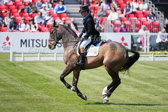 Simon Grieve of Great Britain  riding Cornacrew