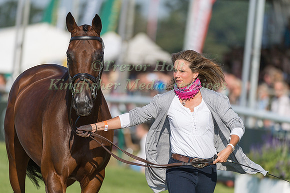 PIGGY FRENCH (GBR) AND VANIR KAMIRA