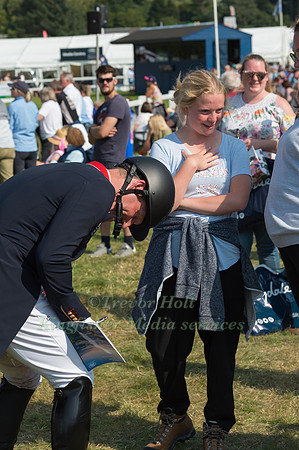 Oliver Townend signing Autographs