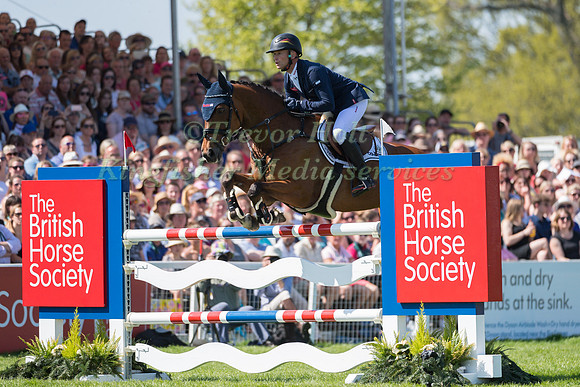 MICHAEL JUNG GER) RIDING  LA BIOSTHETIQUE - SAM FBW