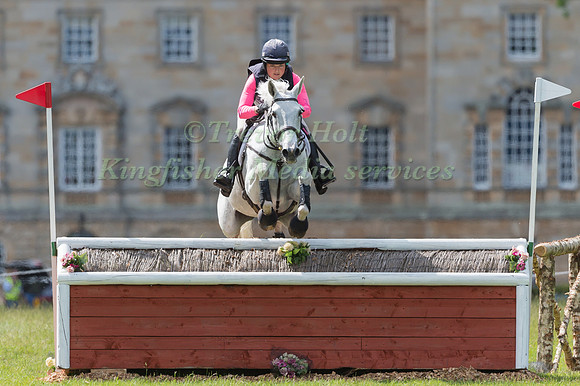 FELICITY COLLINS AND SHADOW MINNIE MOON TAKING PART IN THE CCI-L