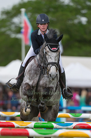 HANNAH BATE (GBR) RIDING CAPITAL T COMPETING IN THE SHOW JUMPING PHASE OF THE  CIC TWO STAR COMPETITION AT THE  2017 ROCKINGHAM CASTLE INTERNATIONAL HORSE TRIAL.