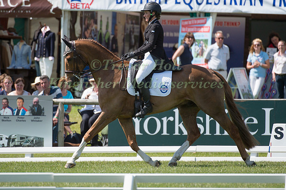 Caroline Powell (NZL) riding Onwards and Upwards