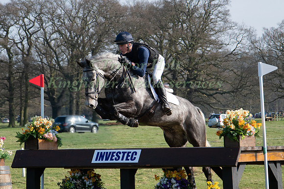 DOUGLAS EDWARD RIDING OXMOUNTAIN CRUZ