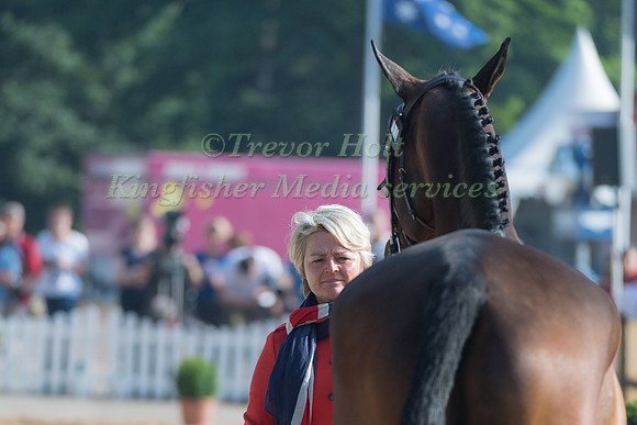 RACHEL ROBINSON (GBR) AND MJI LIMMERICK BELL