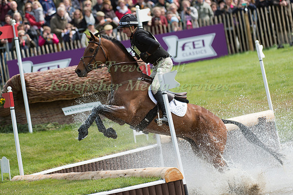 Mark Todd (NZL) riding Leonidas II