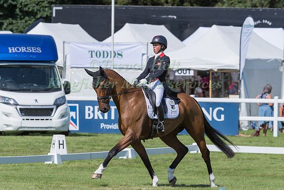 ROSALIND CANTER  AND IZILOT DHI