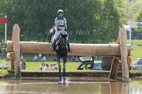 JONELLE PRICE (NZL) RIDING  CLASSIC MOET