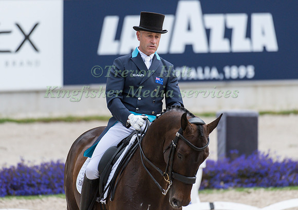 Andrew Hoy (NZL) and Rutherglen