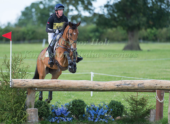 Oliver Townend (GBR) riding  LCC Cooley