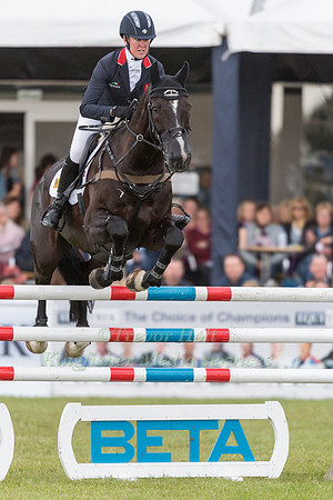 NICOLA WILSON (GBR) AND YACABO BK