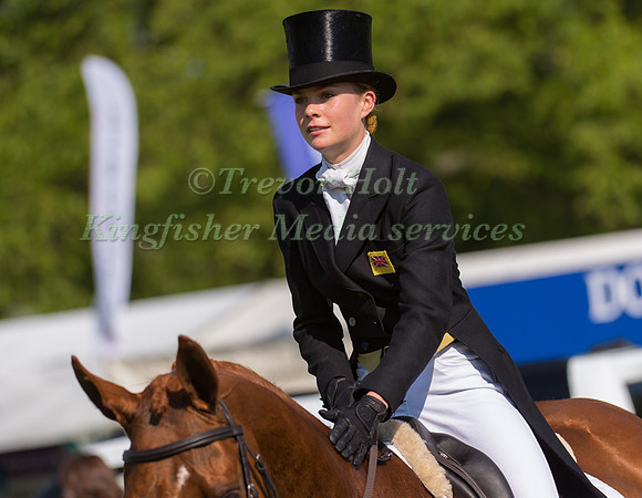 Sophie Beaty (GBR) riding Navigator