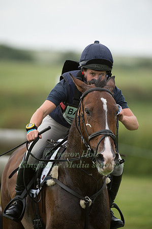 Indiana Limpus (GBR) riding Billy Brogue