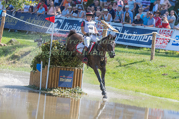 Rebecca Gerold (AUT) and Shannon Queen