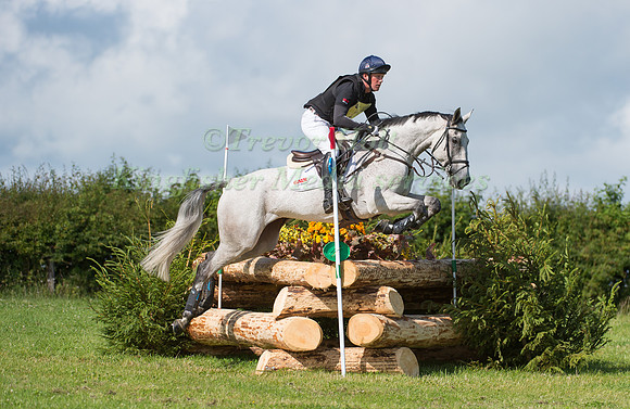 Oliver Townend (GBR) riding Ballaghmor Class