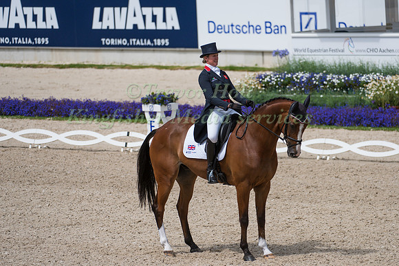 Nicola Wilson (GBR) and One Two Many