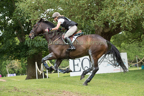 Stacey L  Shimmons (GBR)  riding Orions Promise