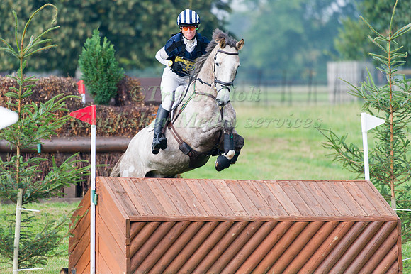 Caroline Powell and Stellor Seaurchin