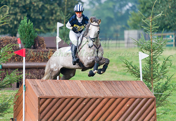 Caroline Powell and Stellor Seaurchin