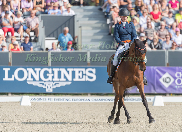 Aliene Ruyter (NED) and Bomba