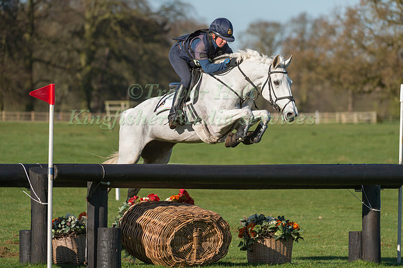 VITTORIA PANIZZON (ITA) RIDING  BOROUGH PENNYZ