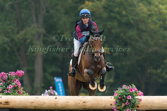 HANNAH BATE (GBR) RIDING DON QUIDAM