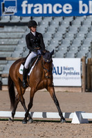 CAROLINE POWELL (NZL) AND FLIPPER K