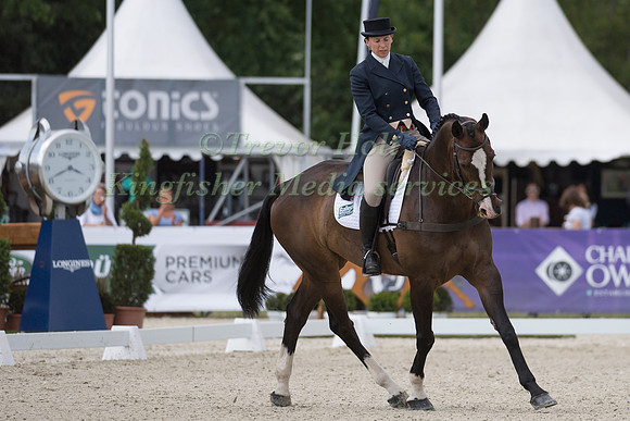 SERENA MCGREGOR (GBR) AND PARC DIAMON LUX
