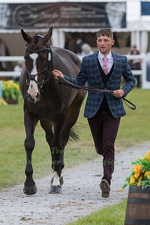 DOUGLAS CRAWFORD  AND TWILIGHT A Z