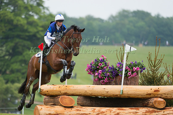 Sarah Cohen (GBR) riding Treason