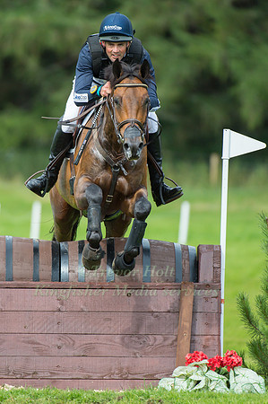 JONATHAN  PAGET (NZL) RIDING ZAZU