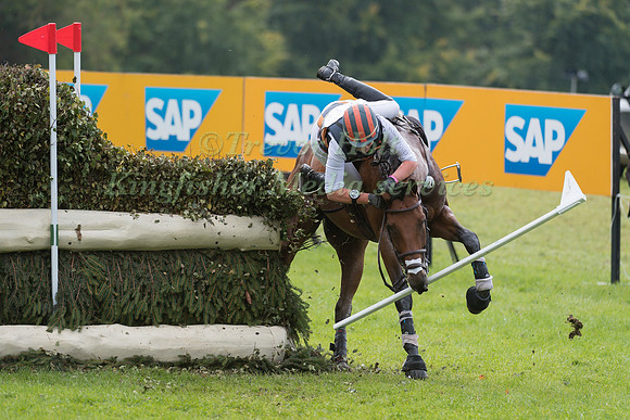 LAUREN KIEFFER (USA) RIDING D A DURAS