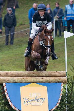 WILLIAM FOX-PITT (GBR) RIDING BARRICHELLO\