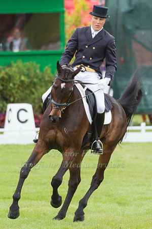 Alexander Peternell (RSA) riding Asih