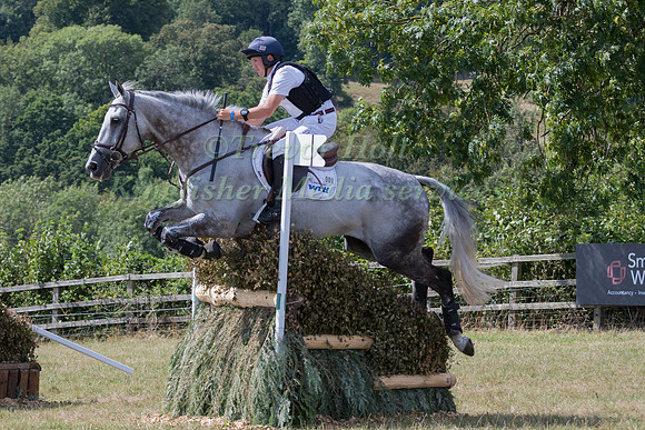 TOM MCEWEN (GBR) AND STRIKE SMARTLY